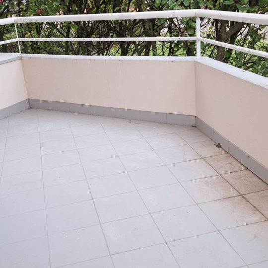  Annonces CHIROLLES : Appartement | MEYLAN (38240) | 57 m2 | 780 € 