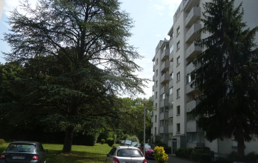 Annonces CHIROLLES : Appartement | MEYLAN (38240) | 61 m2 | 800 € 