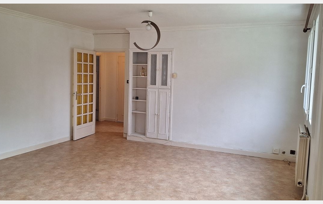 Annonces CHIROLLES : Appartement | MEYLAN (38240) | 61 m2 | 800 € 