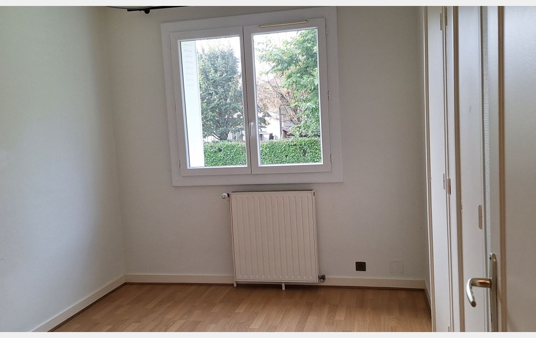 Annonces CHIROLLES : Appartement | MEYLAN (38240) | 61 m2 | 800 € 