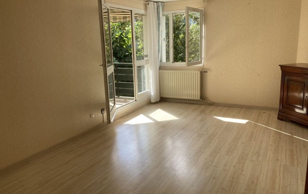 Annonces CHIROLLES : Appartement | SAINT-MARTIN-LE-VINOUX (38950) | 65 m2 | 155 000 € 