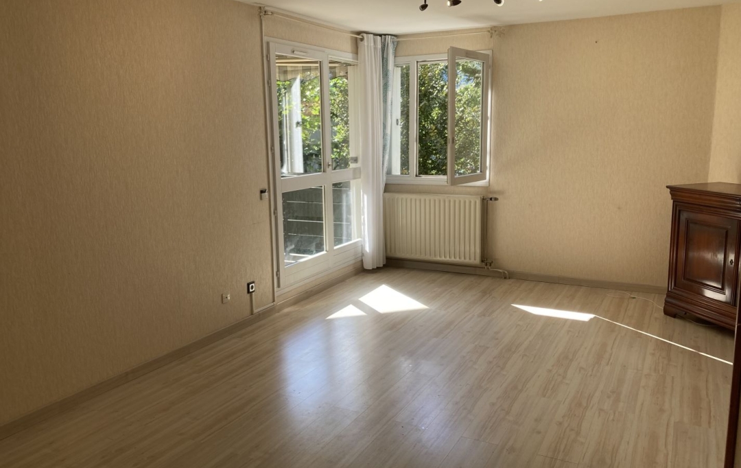 Annonces CHIROLLES : Appartement | GRENOBLE (38000) | 65 m2 | 155 000 € 